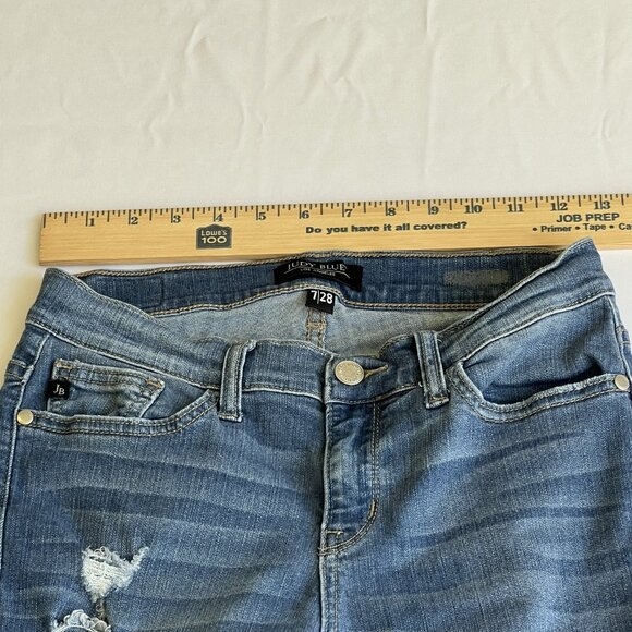 Judy Blue Size 7/28 Heavy Distressed Skinny Jeans Raw Hem Medium Wash - Picture 4 of 8